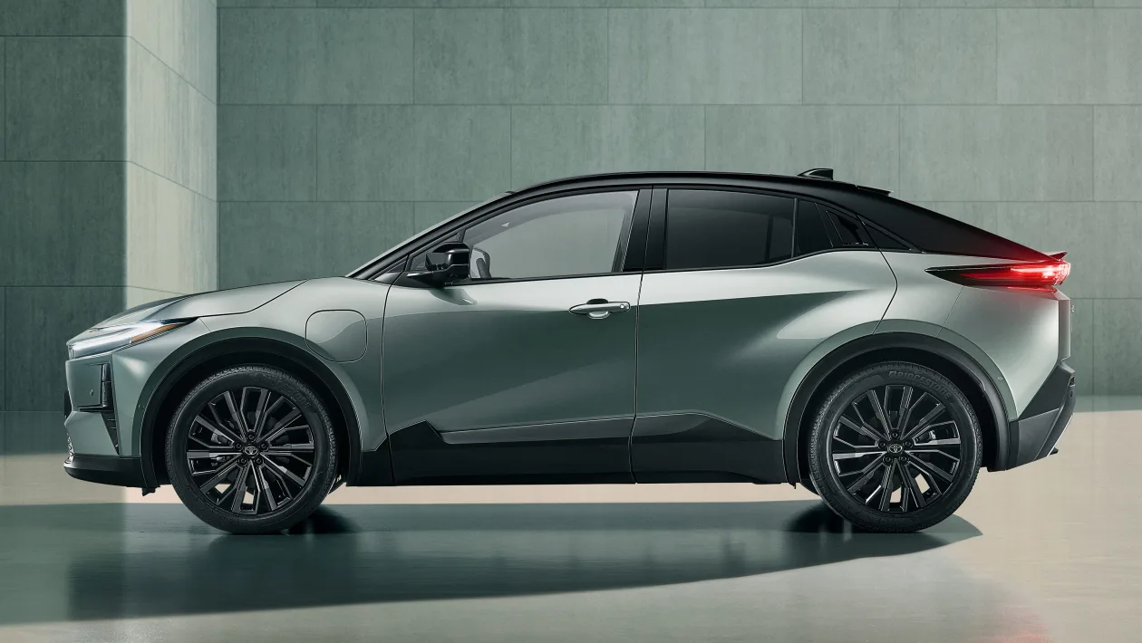 Toyota C-HR+