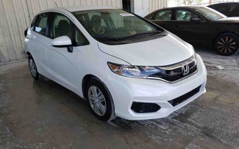 1741279935_honda-fit.jpg