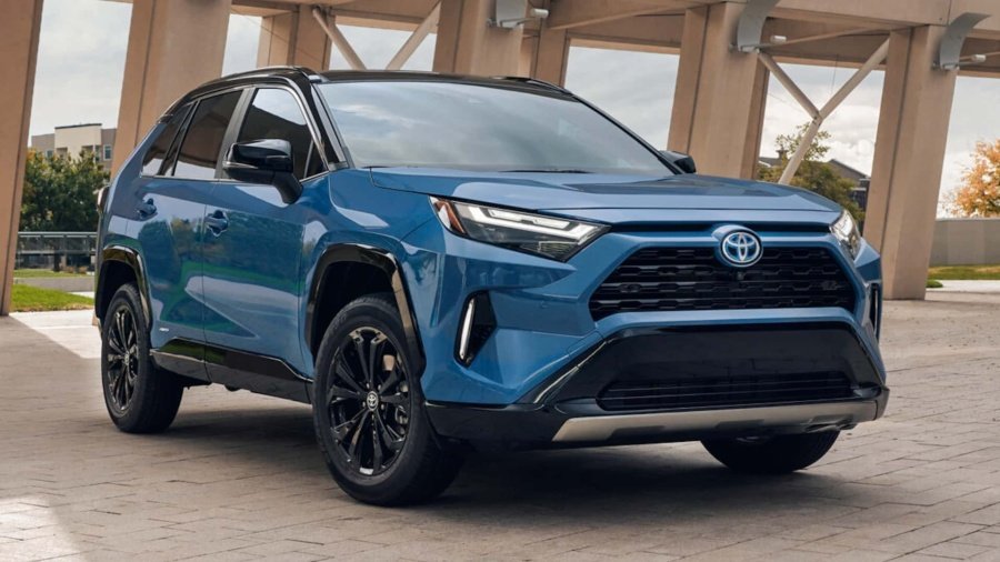 1741851475_2024-toyota-rav4-hybrid-xse_large.jpg