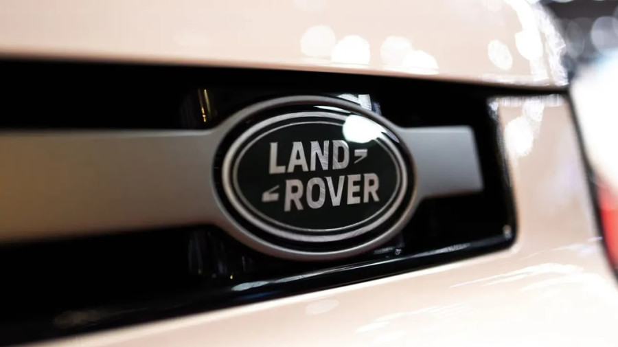 Наступник Range Rover Velar здивує розмірами та технологіями