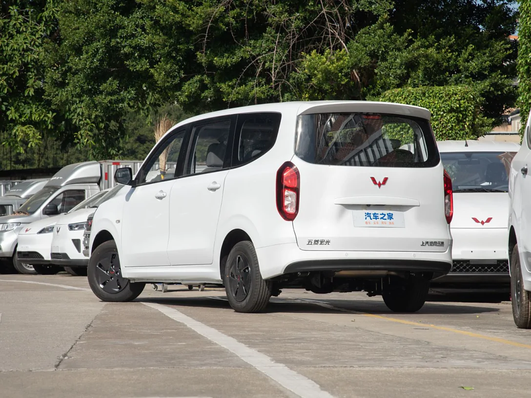 Wuling Hongguang EREV