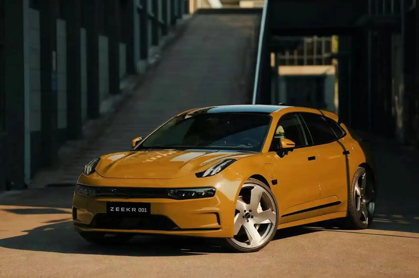 Zeekr 001