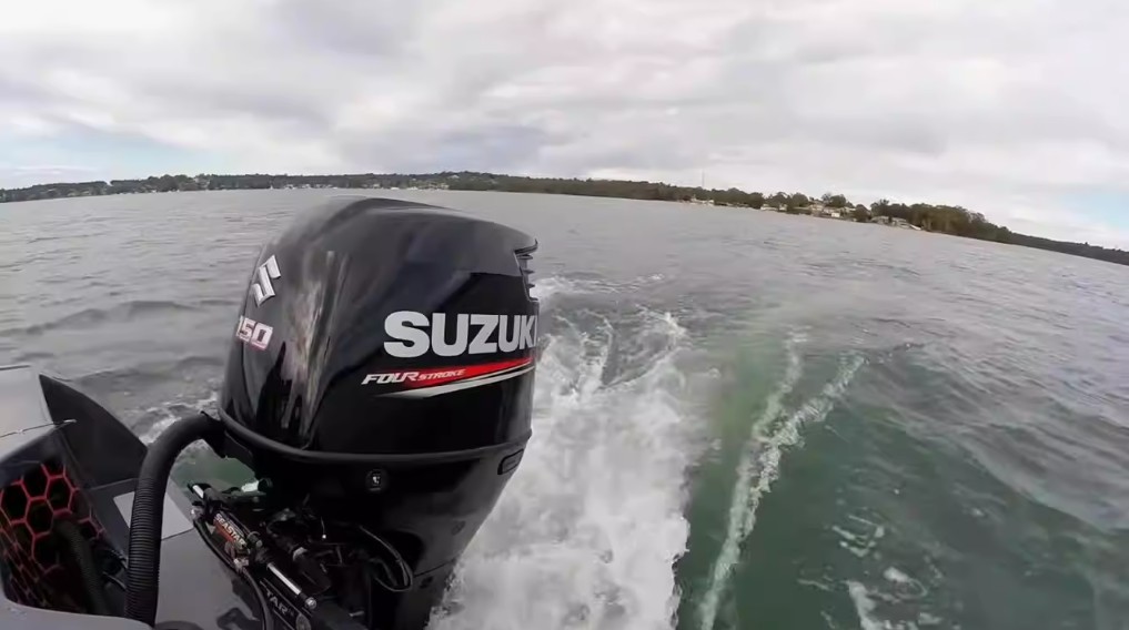 Комплект лодка и мотор: умное решение